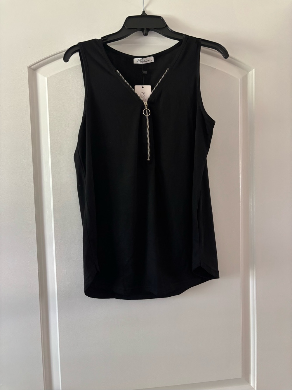 Fashion Nova Black Sleeveless Zip-Front Tank Top